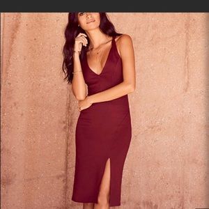 Lulus maroon bodycon dress with slit